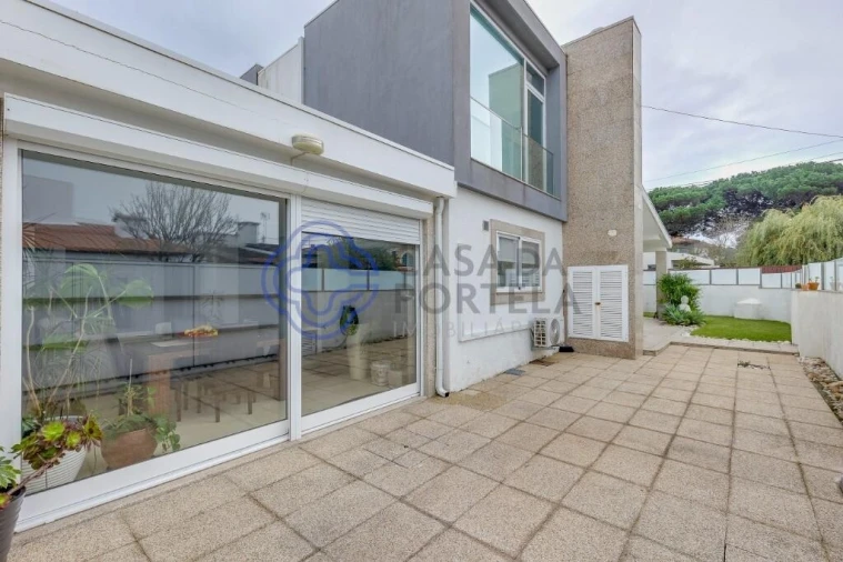 Moradia T3 para Venda em Arvore Foto 8