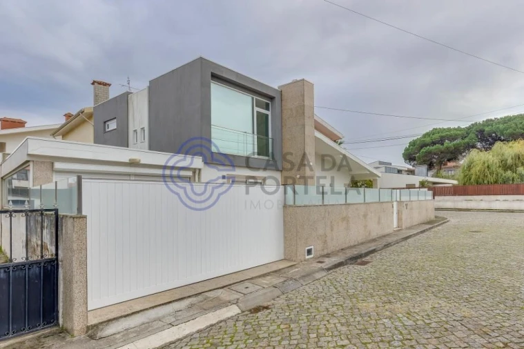 Moradia T3 para Venda em Arvore Foto 5