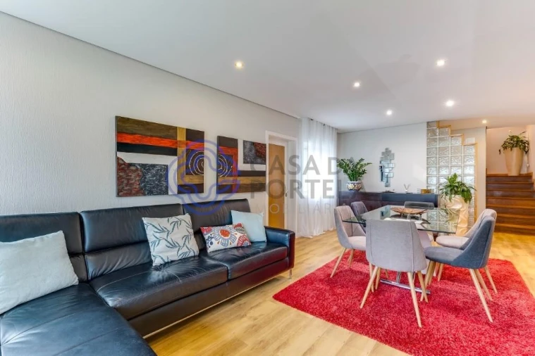 Moradia T3 para Venda em Arvore Foto 16