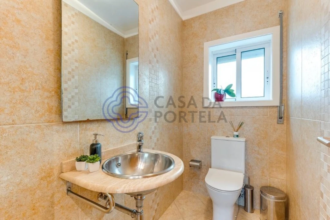 Moradia T3 para Venda em Arvore Foto 40