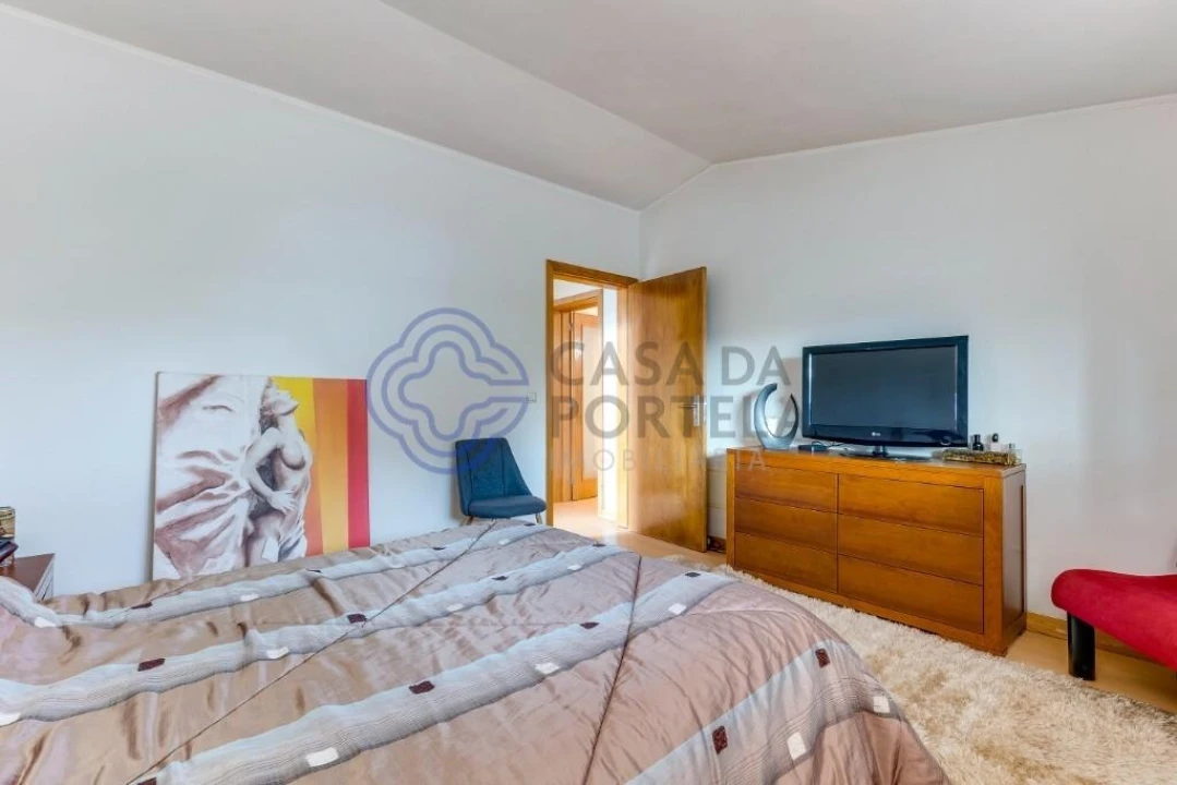 Moradia T3 para Venda em Arvore Foto 48