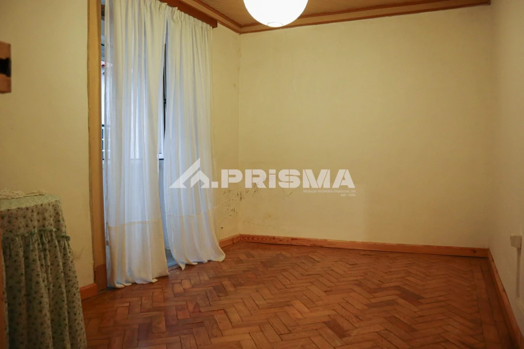 Moradia T3 para Venda em Cebolais de Cima e Retaxo Foto 5