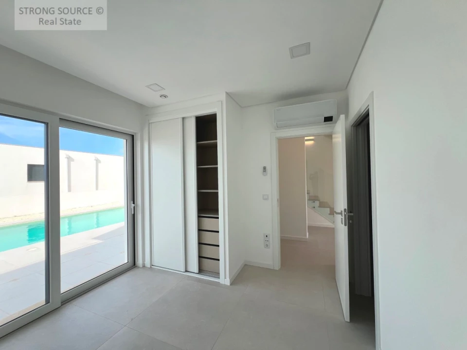 Moradia T5 para Venda em Lourinhã e Atalaia Foto 29