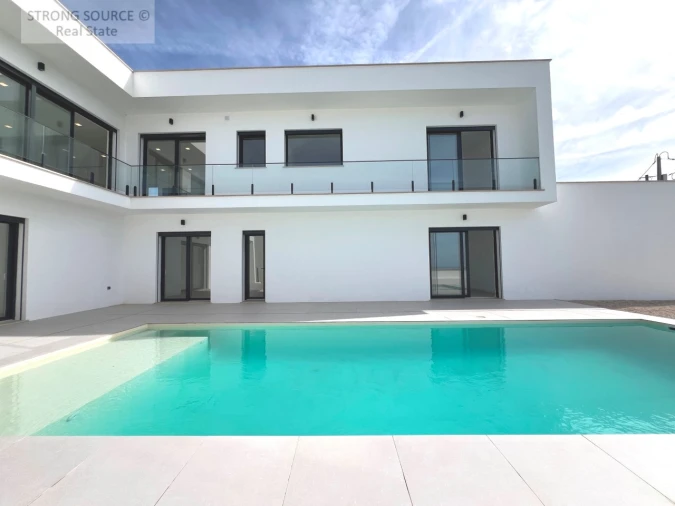 Moradia T5 para Venda em Lourinhã e Atalaia Foto 4