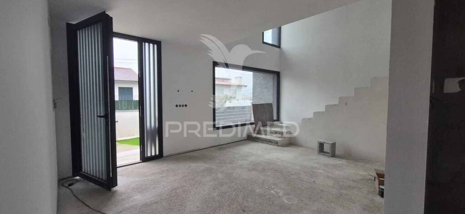 Moradia T4 para Venda em Ferreiros e Gondizalves Foto 5