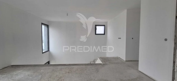 Moradia T4 para Venda em Ferreiros e Gondizalves