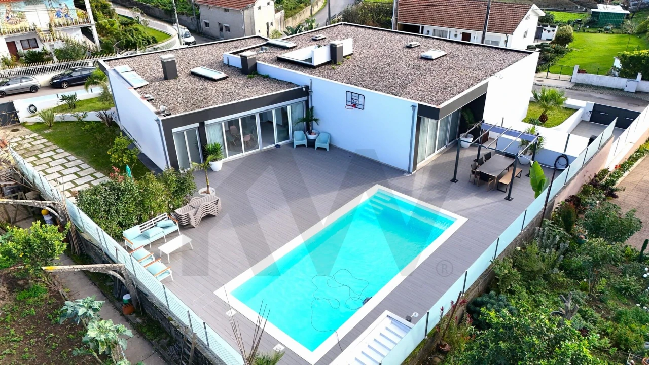 Moradia T4 para Venda em Anta e Guetim Foto 57