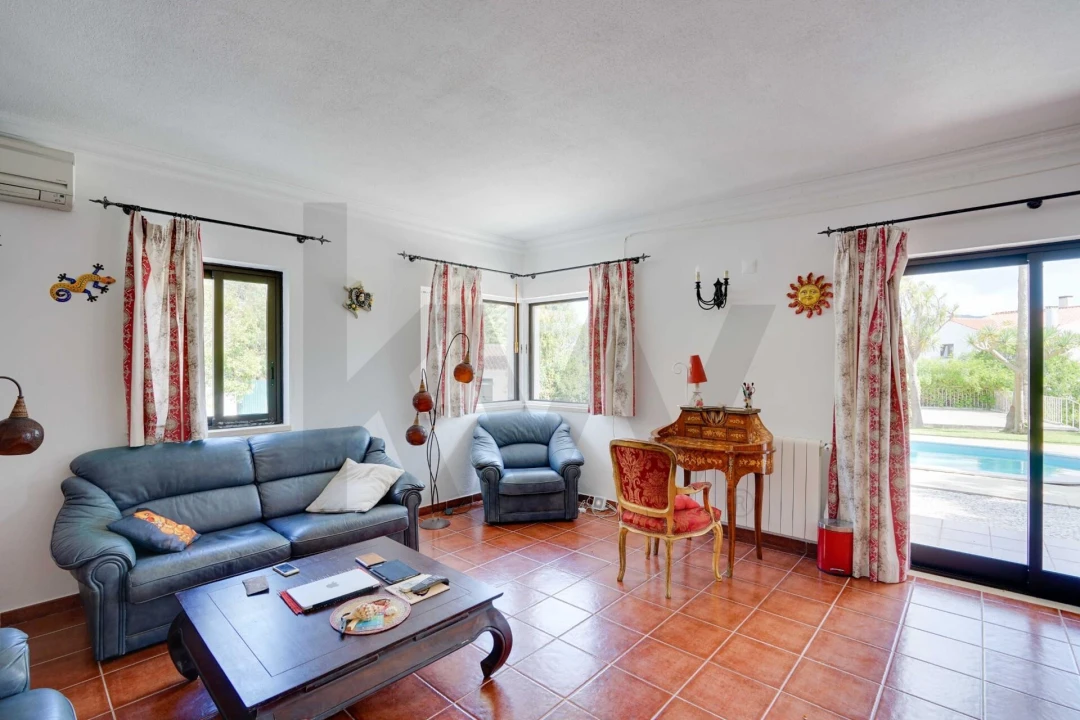 Moradia T5 para Venda em São João das Lampas e Terrugem Foto 12