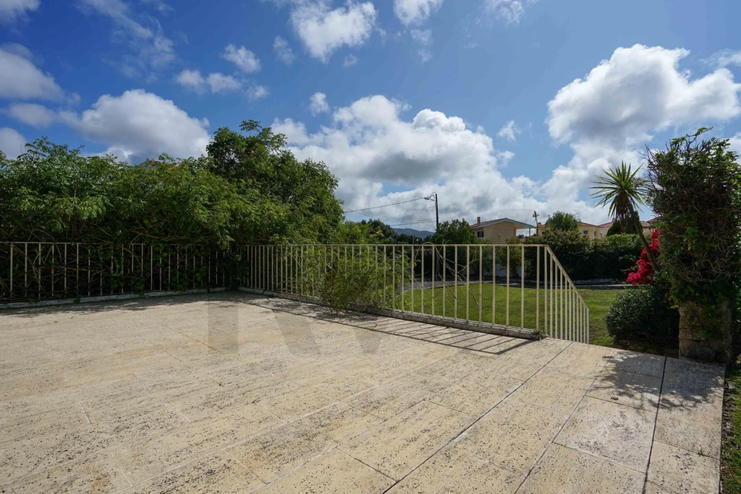 Moradia T5 para Venda em São João das Lampas e Terrugem Foto 8