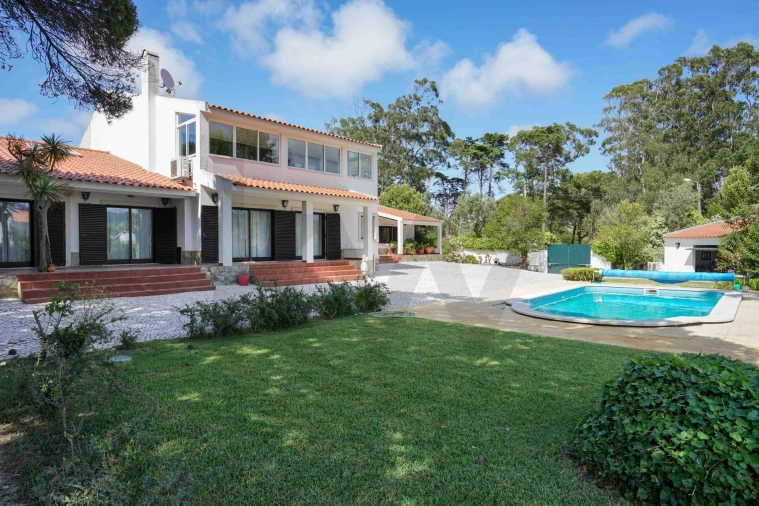 Moradia T5 para Venda em São João das Lampas e Terrugem Foto 45