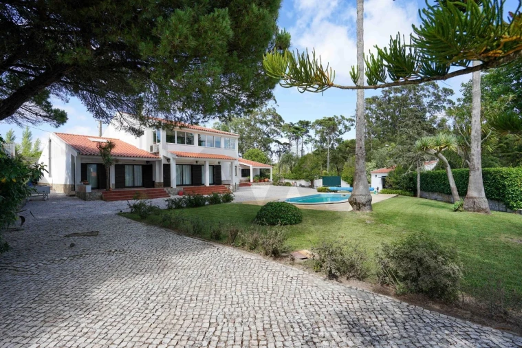 Moradia T5 para Venda em São João das Lampas e Terrugem Foto 47