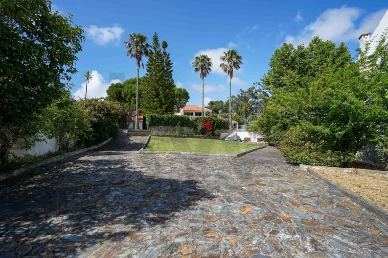 Moradia T5 para Venda em São João das Lampas e Terrugem Foto 5