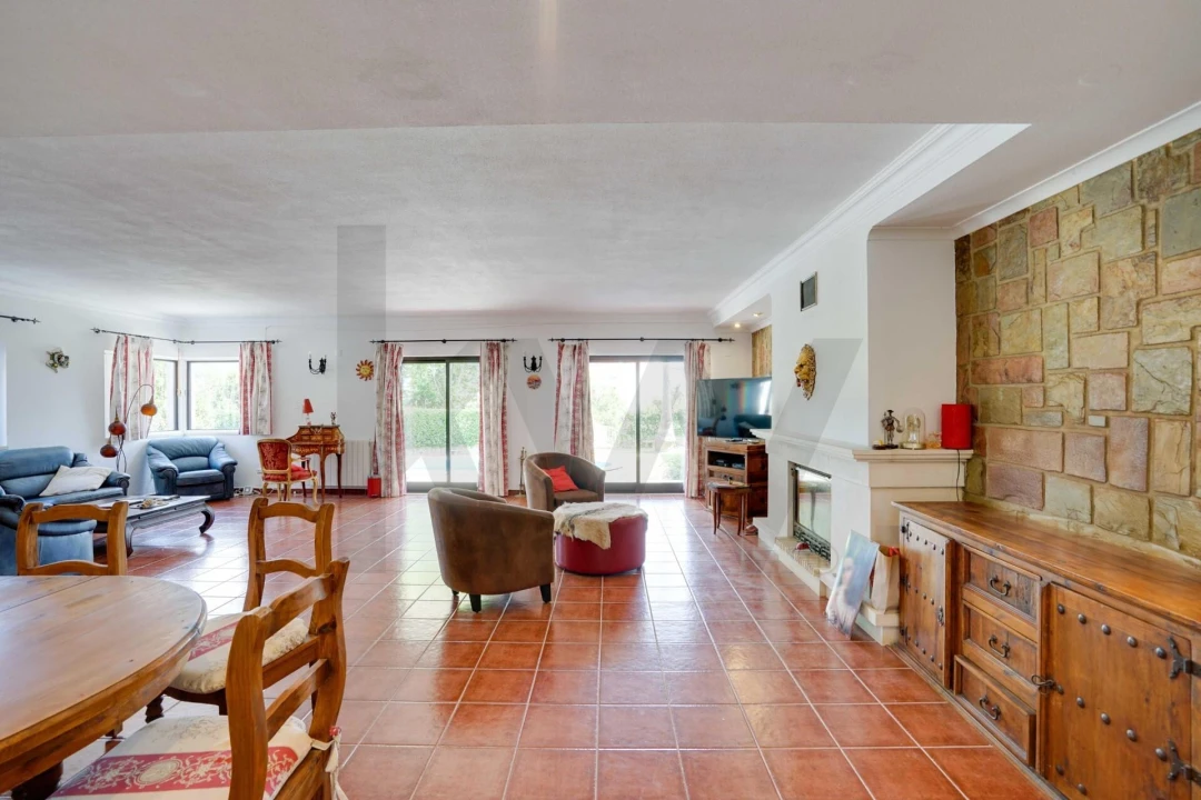 Moradia T5 para Venda em São João das Lampas e Terrugem Foto 11