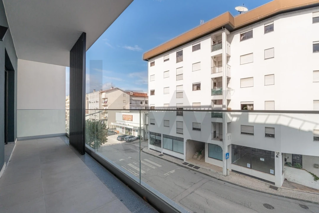 Apartamento T3 para Venda em Miranda do Corvo Foto 3