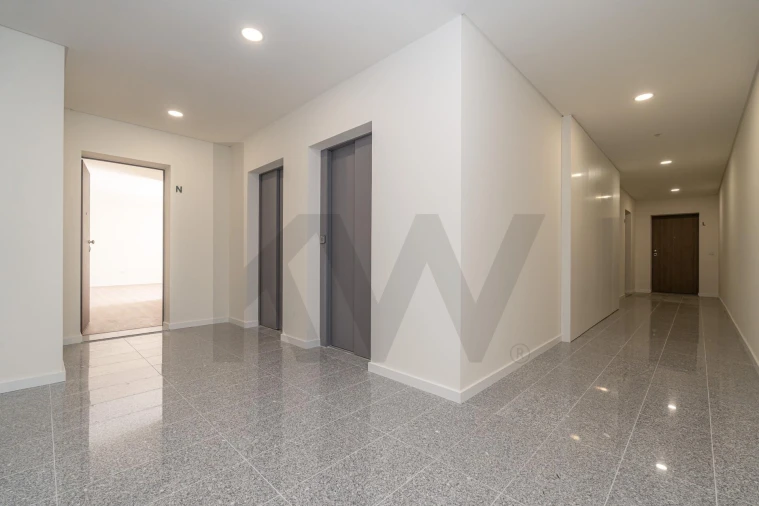 Apartamento T3 para Venda em Miranda do Corvo Foto 42