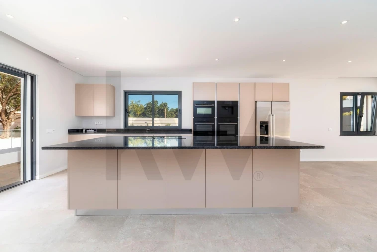 Moradia T4 para Venda em Loule (São Clemente) Foto 10