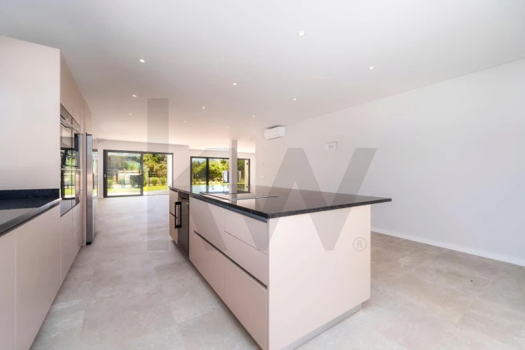 Moradia T4 para Venda em Loule (São Clemente) Foto 11