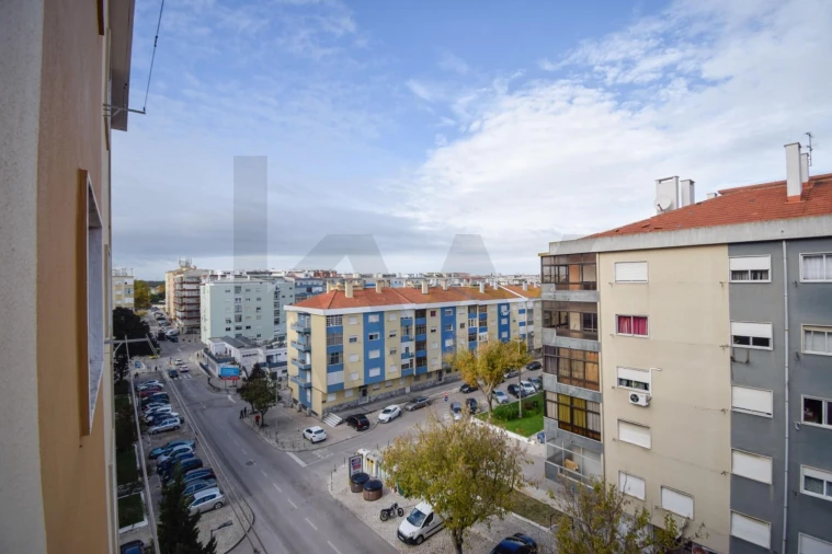 Apartamento T2 para Arrendamento em Seixal, Arrentela e Aldeia de Paio Pires Foto 7