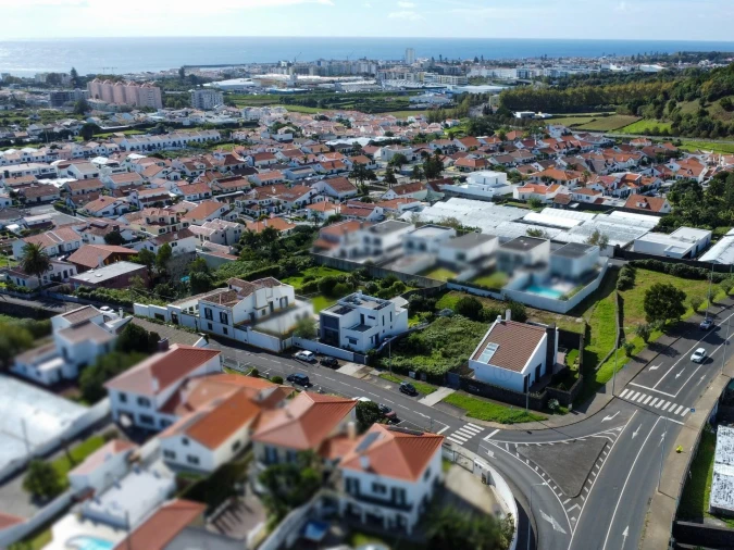 Terreno para Venda em Fajã de Baixo Foto 8