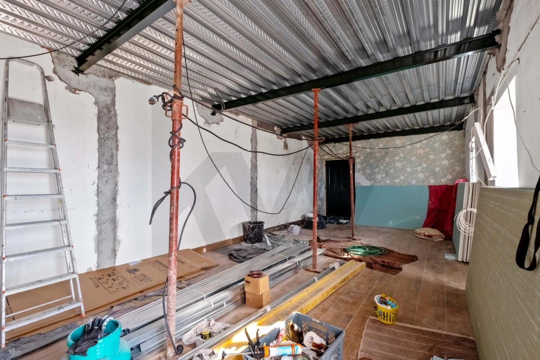 Moradia T5 para Venda em Camara de Lobos Foto 12