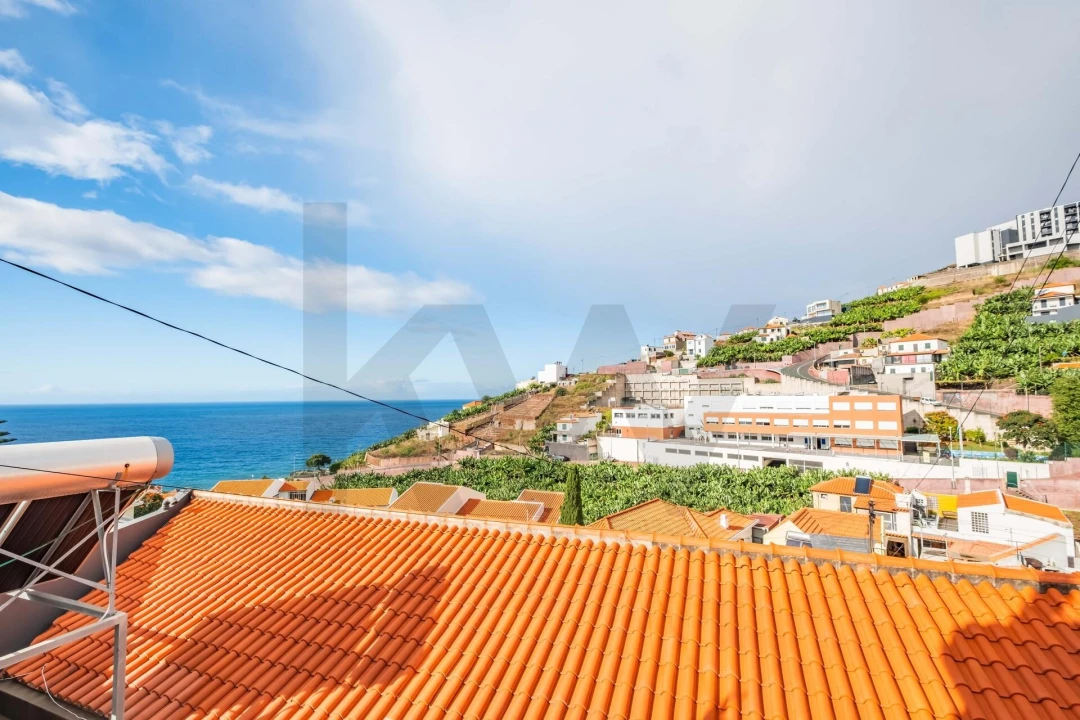 Moradia T5 para Venda em Camara de Lobos Foto 16