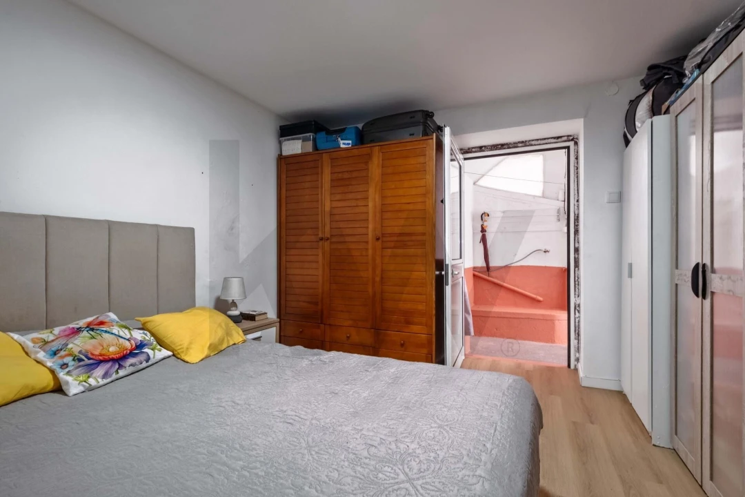 Moradia T5 para Venda em Camara de Lobos Foto 36