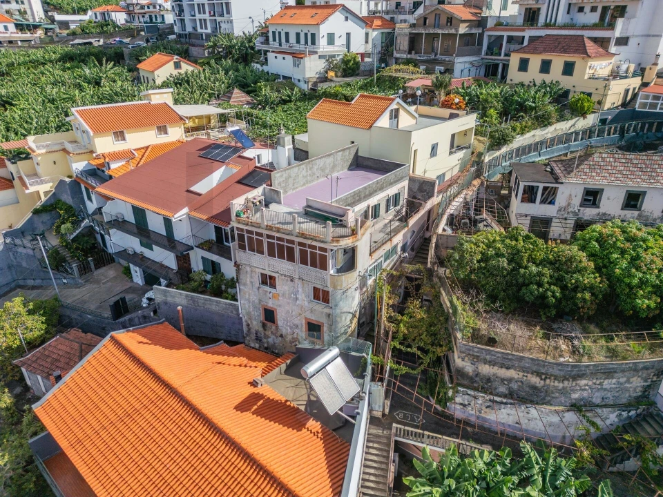 Moradia T5 para Venda em Camara de Lobos Foto 51