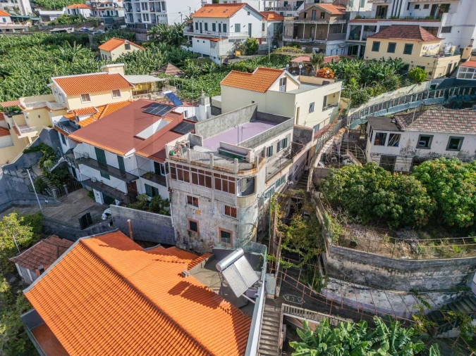 Moradia T5 para Venda em Camara de Lobos Foto 51