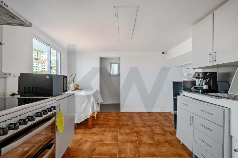 Moradia T5 para Venda em Camara de Lobos Foto 39