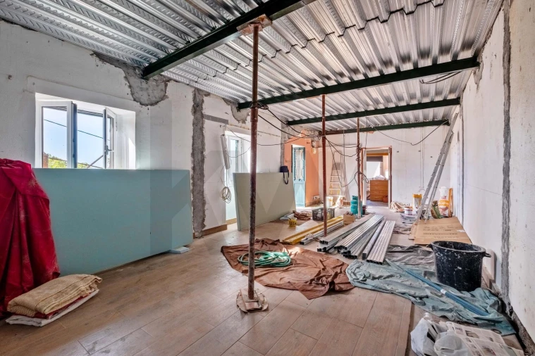 Moradia T5 para Venda em Camara de Lobos Foto 13