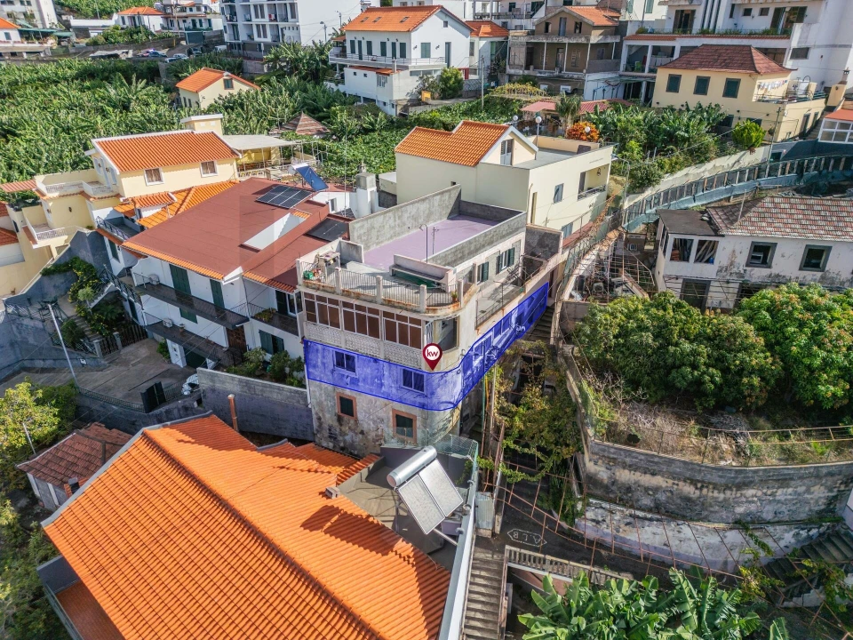 Moradia T5 para Venda em Camara de Lobos Foto 7