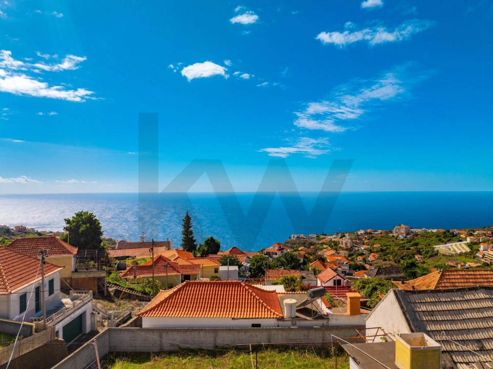 Moradia T2 para Venda em Arco da Calheta Foto 2