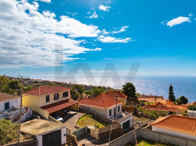 Moradia T2 para Venda em Arco da Calheta Foto 10