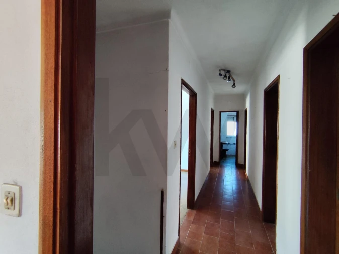 Moradia T4 para Venda em Arrifana Foto 17