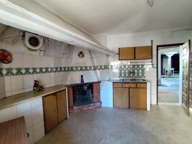 Moradia T4 para Venda em Arrifana Foto 8