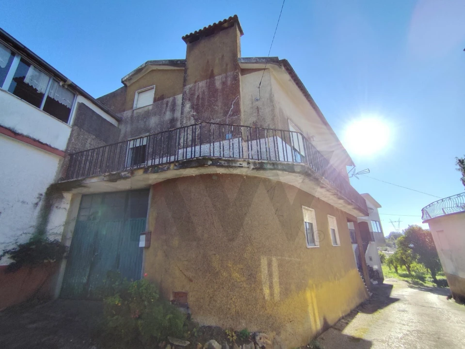 Moradia T4 para Venda em Arrifana Foto 3