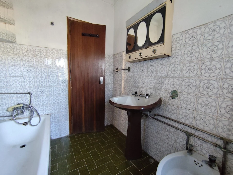 Moradia T4 para Venda em Arrifana Foto 24