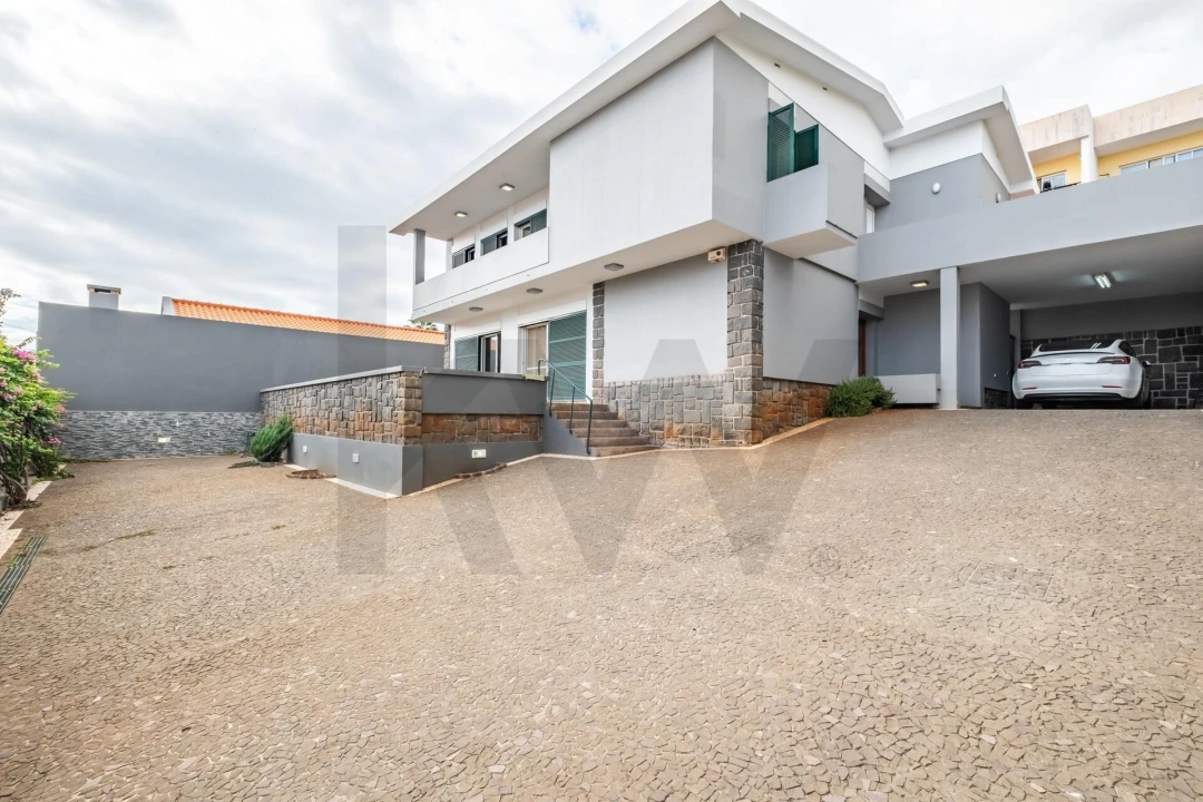 Moradia T3 para Venda em Santo Antonio Foto 40