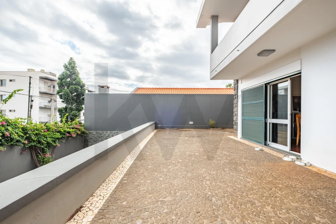 Moradia T3 para Venda em Santo Antonio Foto 39