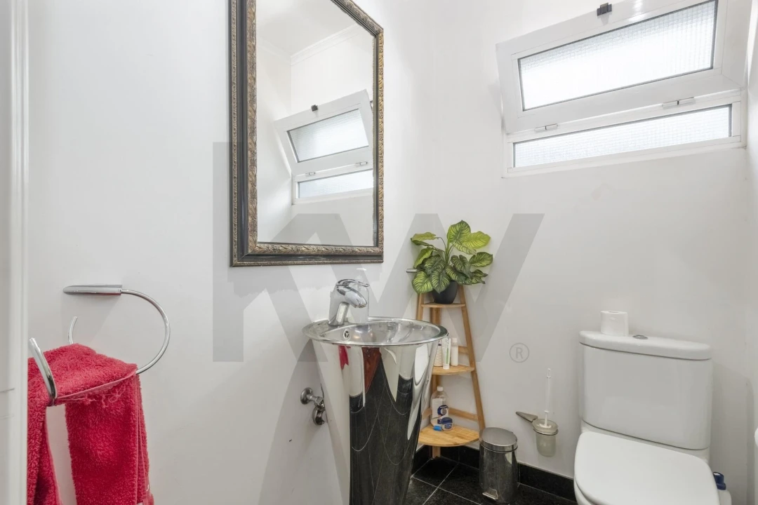 Moradia T3 para Venda em Santo Antonio Foto 11