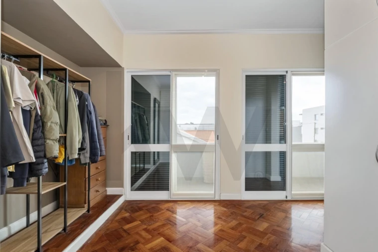 Moradia T3 para Venda em Santo Antonio Foto 30