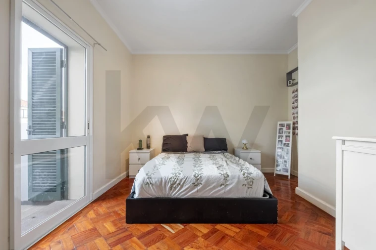 Moradia T3 para Venda em Santo Antonio Foto 18