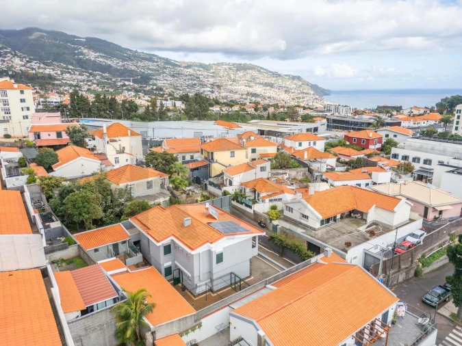 Moradia T3 para Venda em Santo Antonio Foto 60