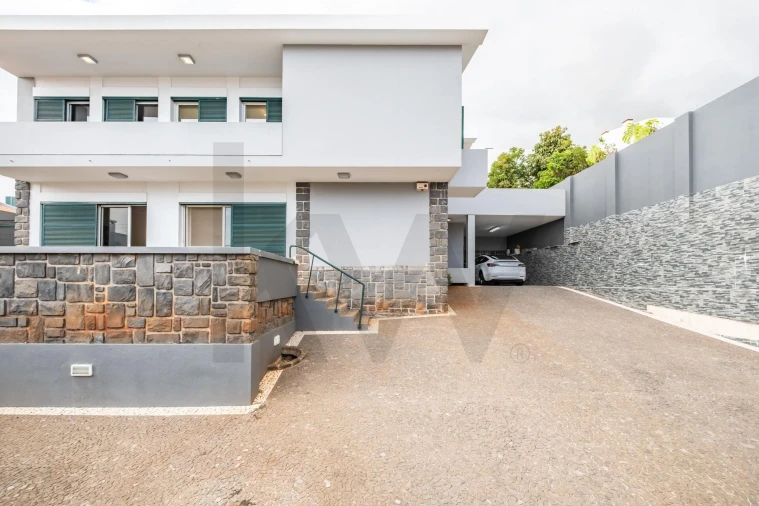 Moradia T3 para Venda em Santo Antonio Foto 41