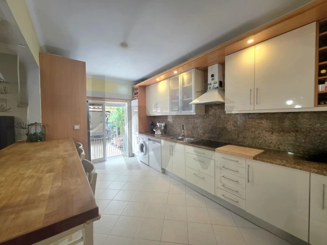 Apartamento T2 para Venda em Encosta do Sol Foto 3