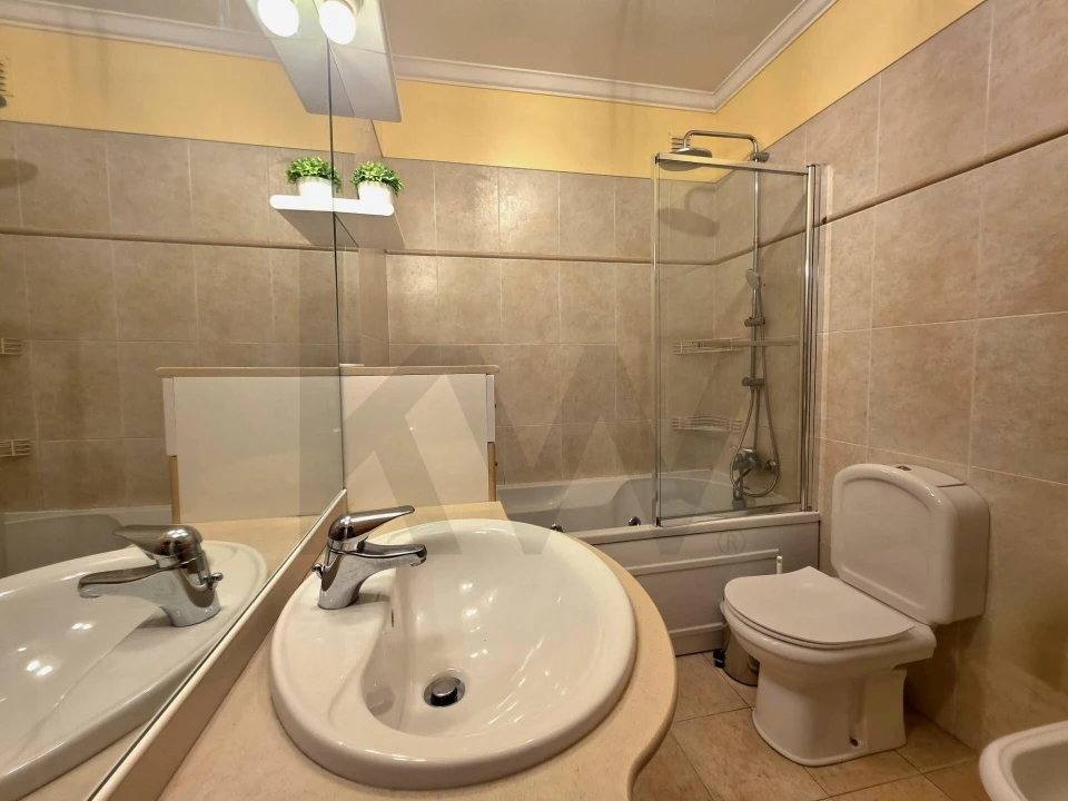 Apartamento T2 para Venda em Encosta do Sol Foto 17