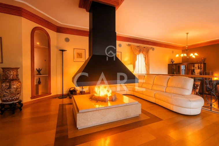 Moradia T6 para Venda em Queluz e Belas Foto 12