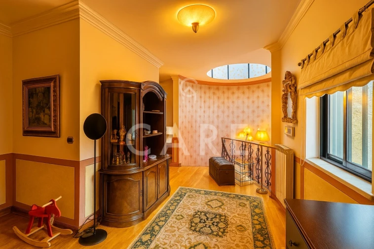 Moradia T6 para Venda em Queluz e Belas Foto 43