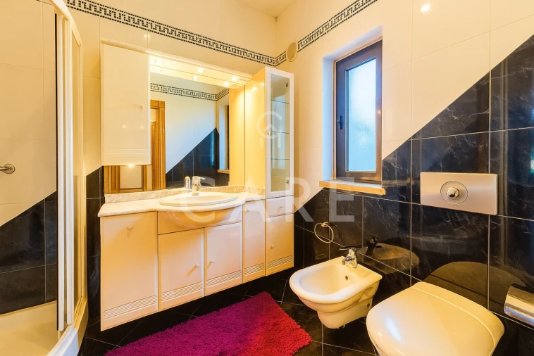 Moradia T6 para Venda em Queluz e Belas Foto 66