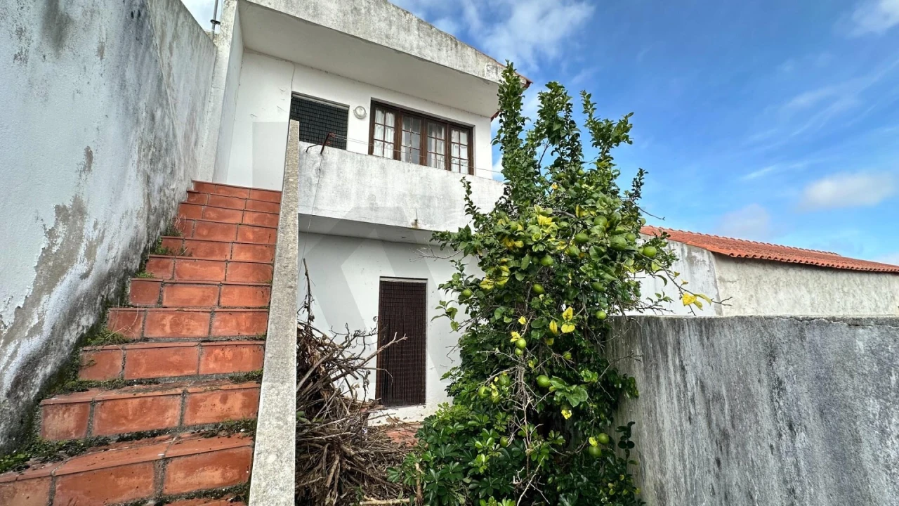 Moradia T3 para Venda em Olho Marinho Foto 33